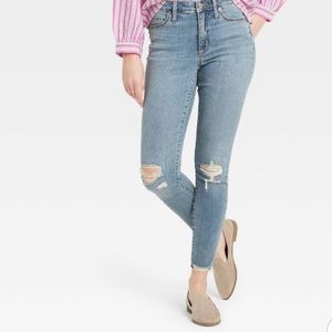 UNIVERSAL THREAD HIGH-WAIST STRETCH SKINNY DISTRESSED RAW EDGE JEAN JEGGING